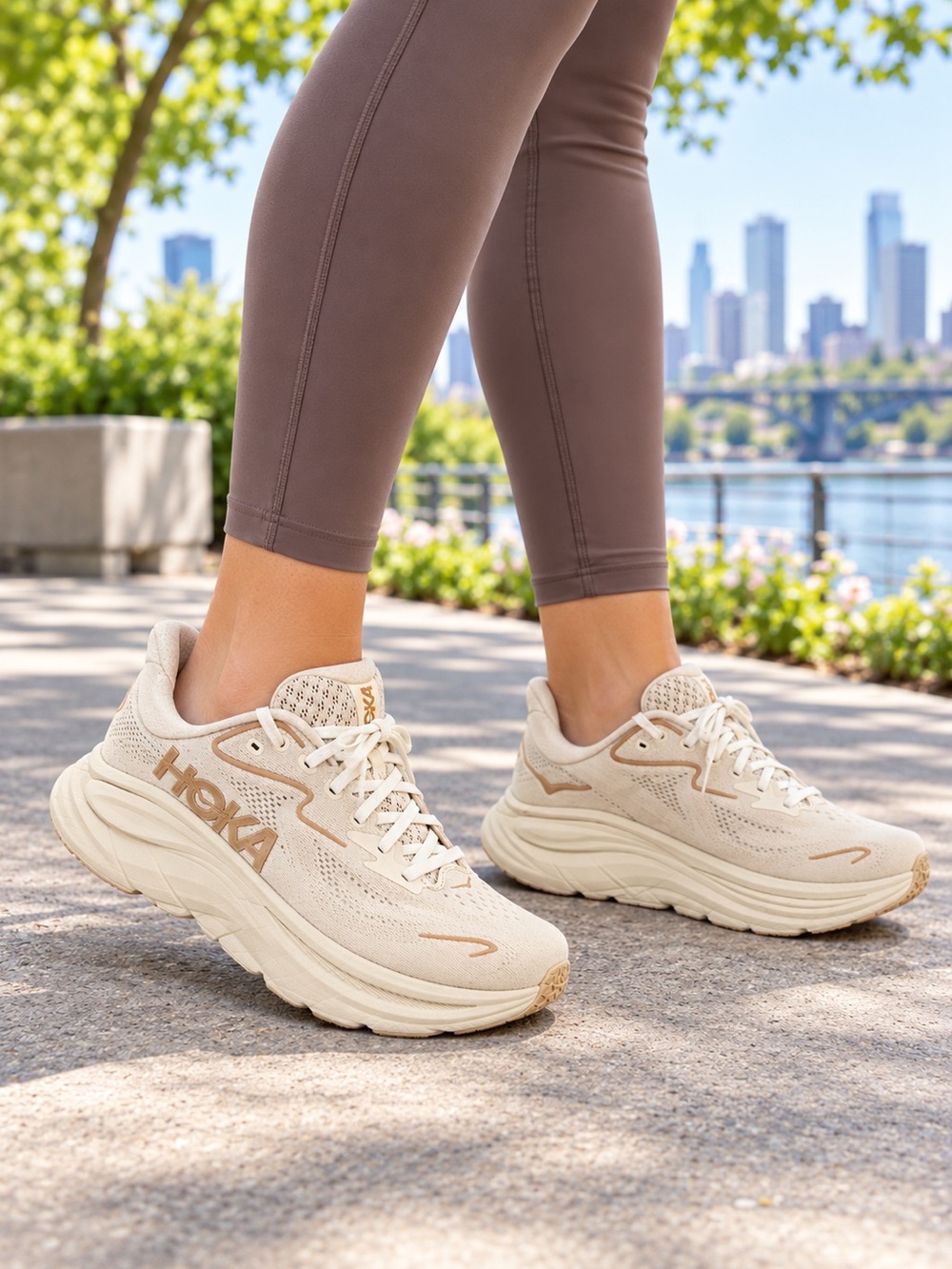 HOKA Clifton 10 Womens Sz 8.5 Cream Vanilla Running Shoes Athleisure 1162031-VCH